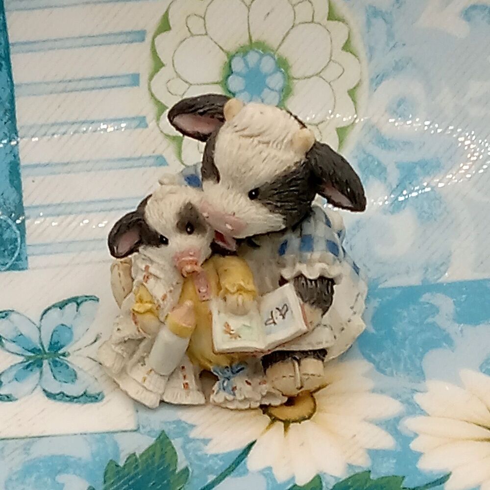 Mary's Moo Moos Mama B&W COW Figure PASTURE BEDTIME Enesco 1993 #627763 Nursery